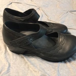 Dansko women’s shoes